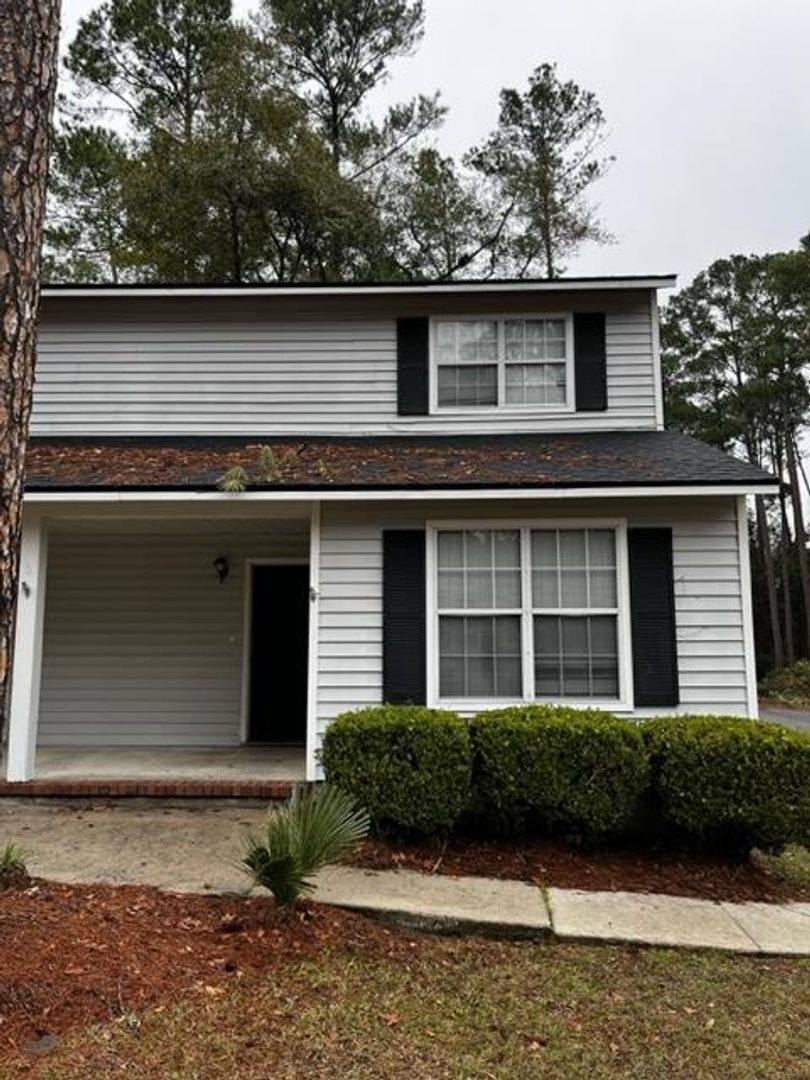 Townhouse for rent at 2 B Westbrook Circle, Valdosta, GA 31602