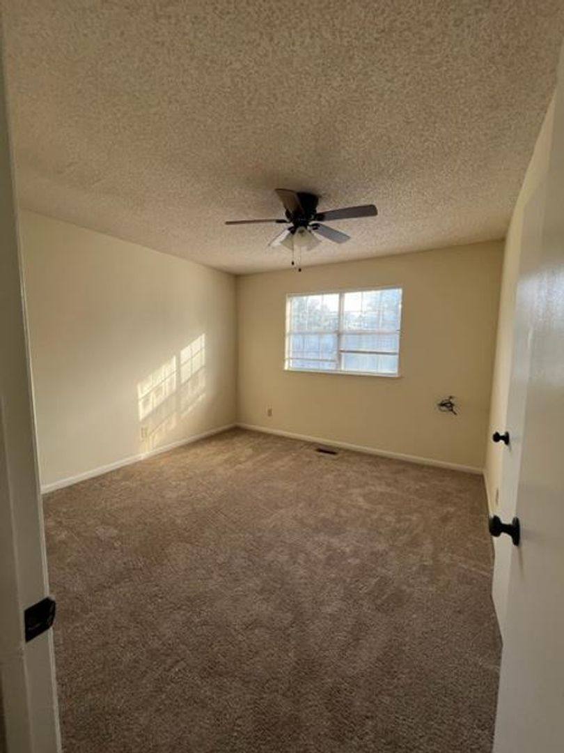 Townhouse for rent at 2 B Westbrook Circle, Valdosta, GA 31602