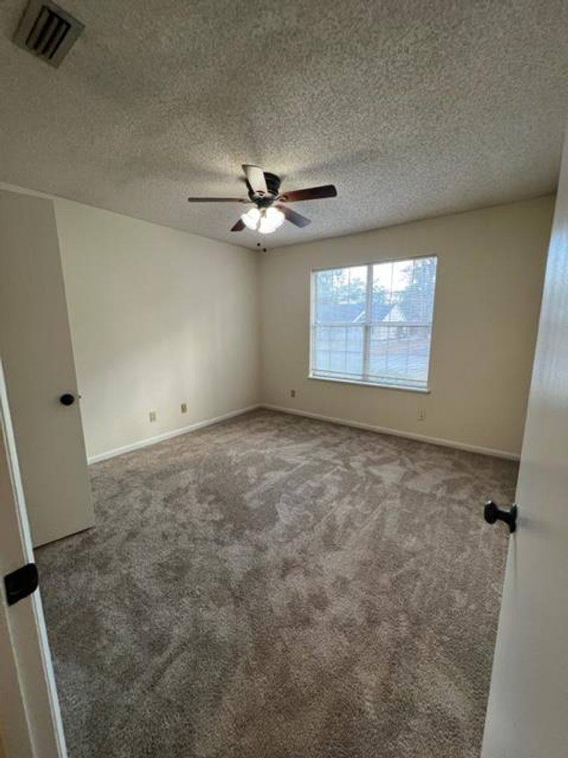 Townhouse for rent at 2 B Westbrook Circle, Valdosta, GA 31602