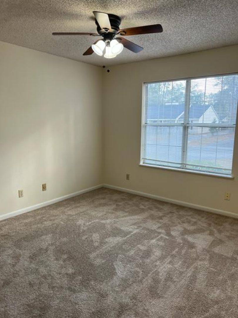 Townhouse for rent at 2 B Westbrook Circle, Valdosta, GA 31602