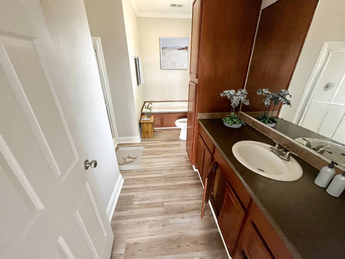 House for rent at 3855 River Rd, Westlake, LA 70669