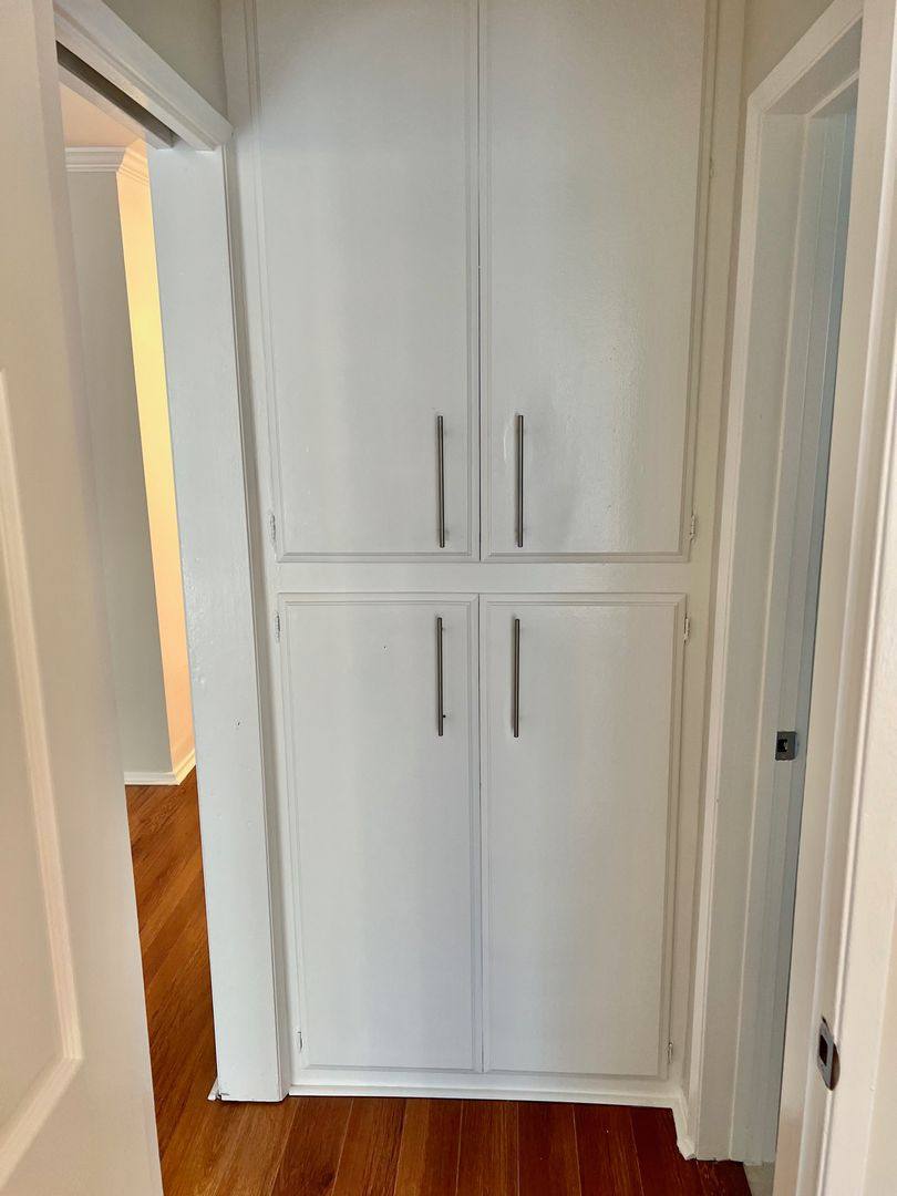 Apartment for rent at 320 S Clark Dr, Los Angeles, CA 90048