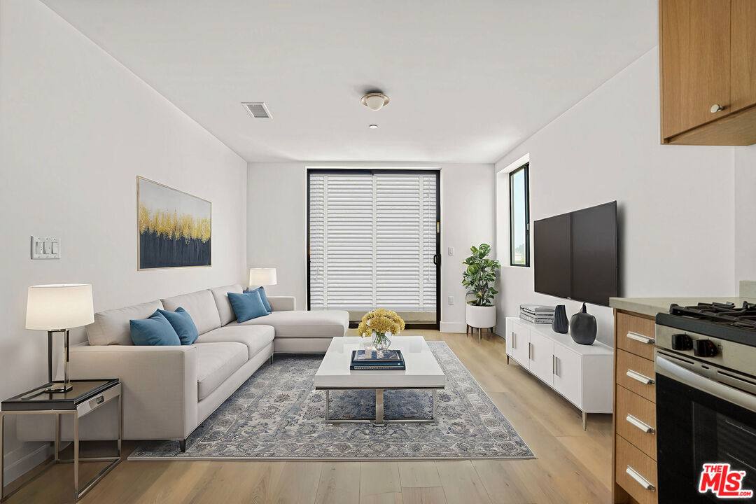 Apartment for rent at 1822 Overland Ave #303, Los Angeles, CA 90025