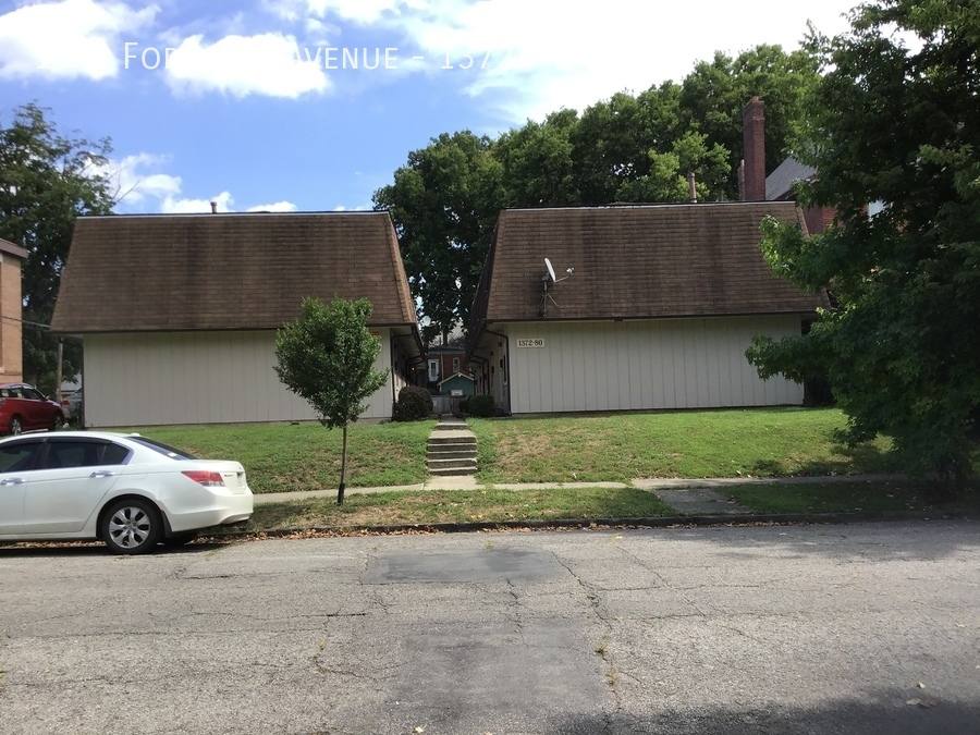 Townhouse for rent at 1372 Forsythe Ave, Columbus, OH 43201