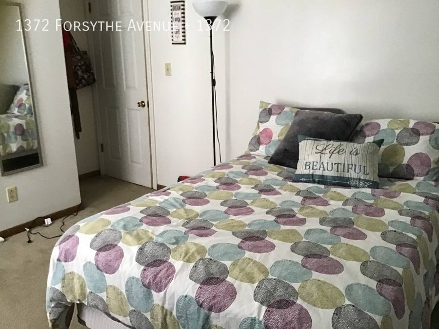 Townhouse for rent at 1372 Forsythe Ave, Columbus, OH 43201