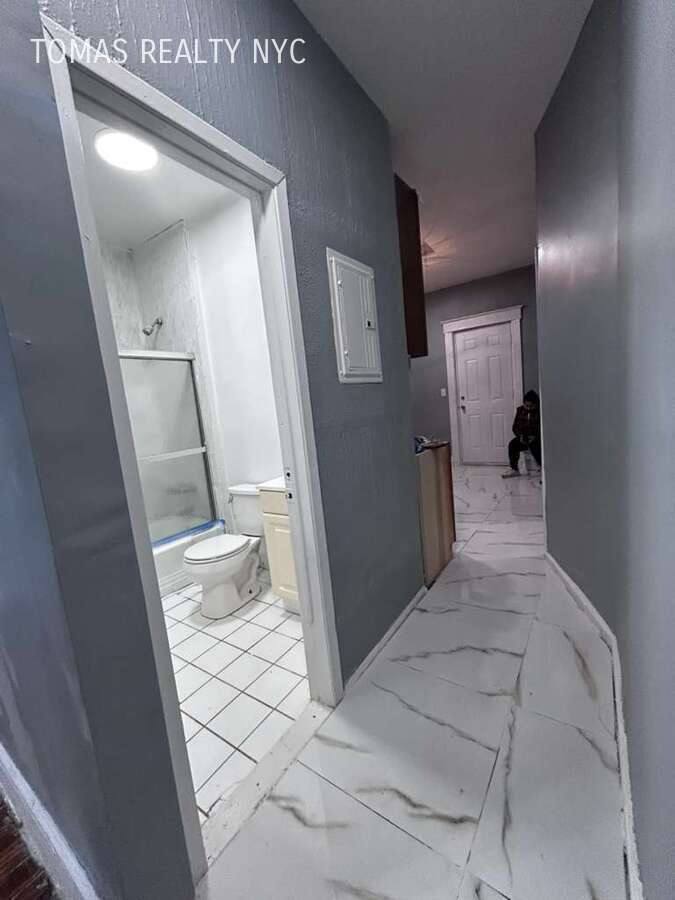 Apartment for rent at 37 Altonwood Place, Yonkers, NY 10710