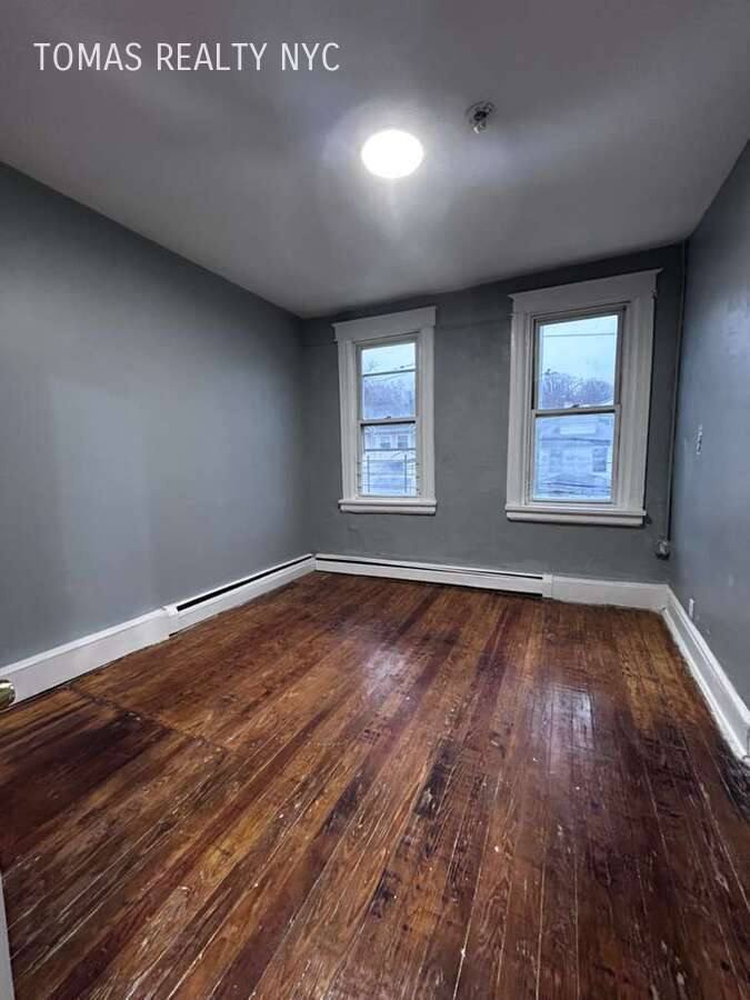 Apartment for rent at 37 Altonwood Place, Yonkers, NY 10710