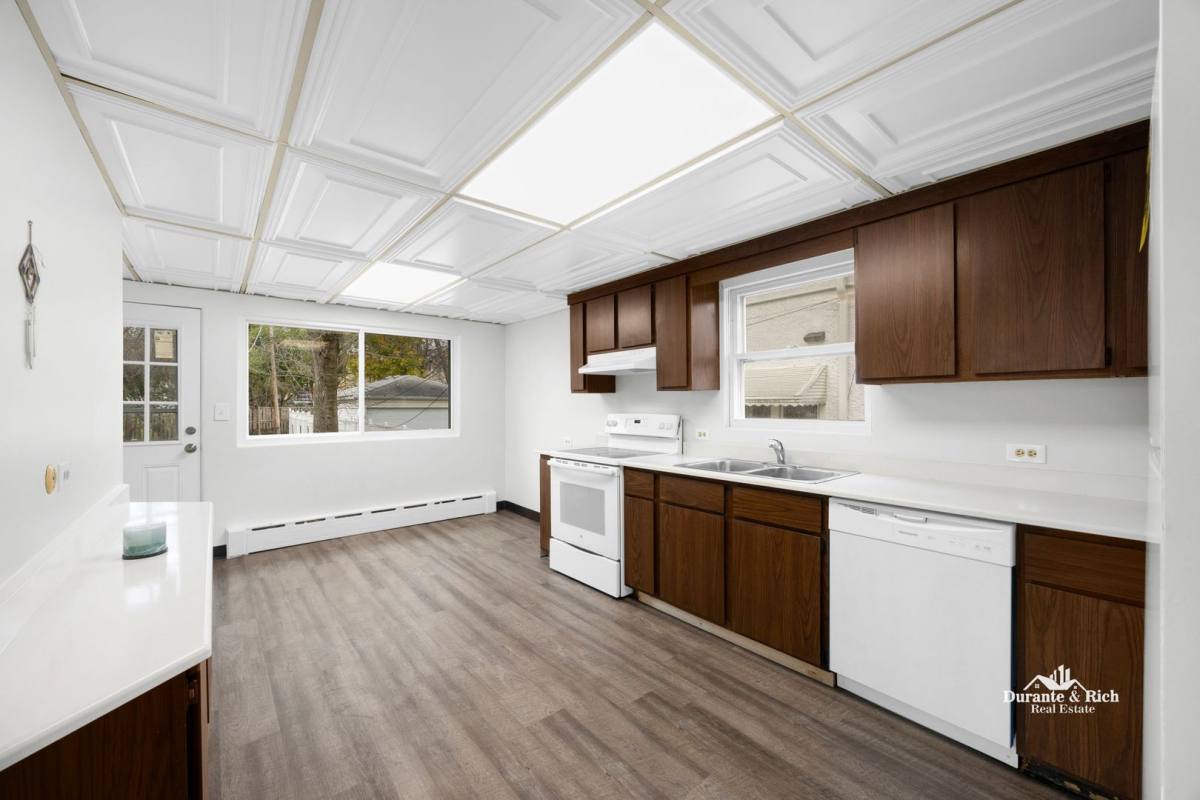 House for rent at 727 N Ridgeland Ave, Oak Park, IL 60302