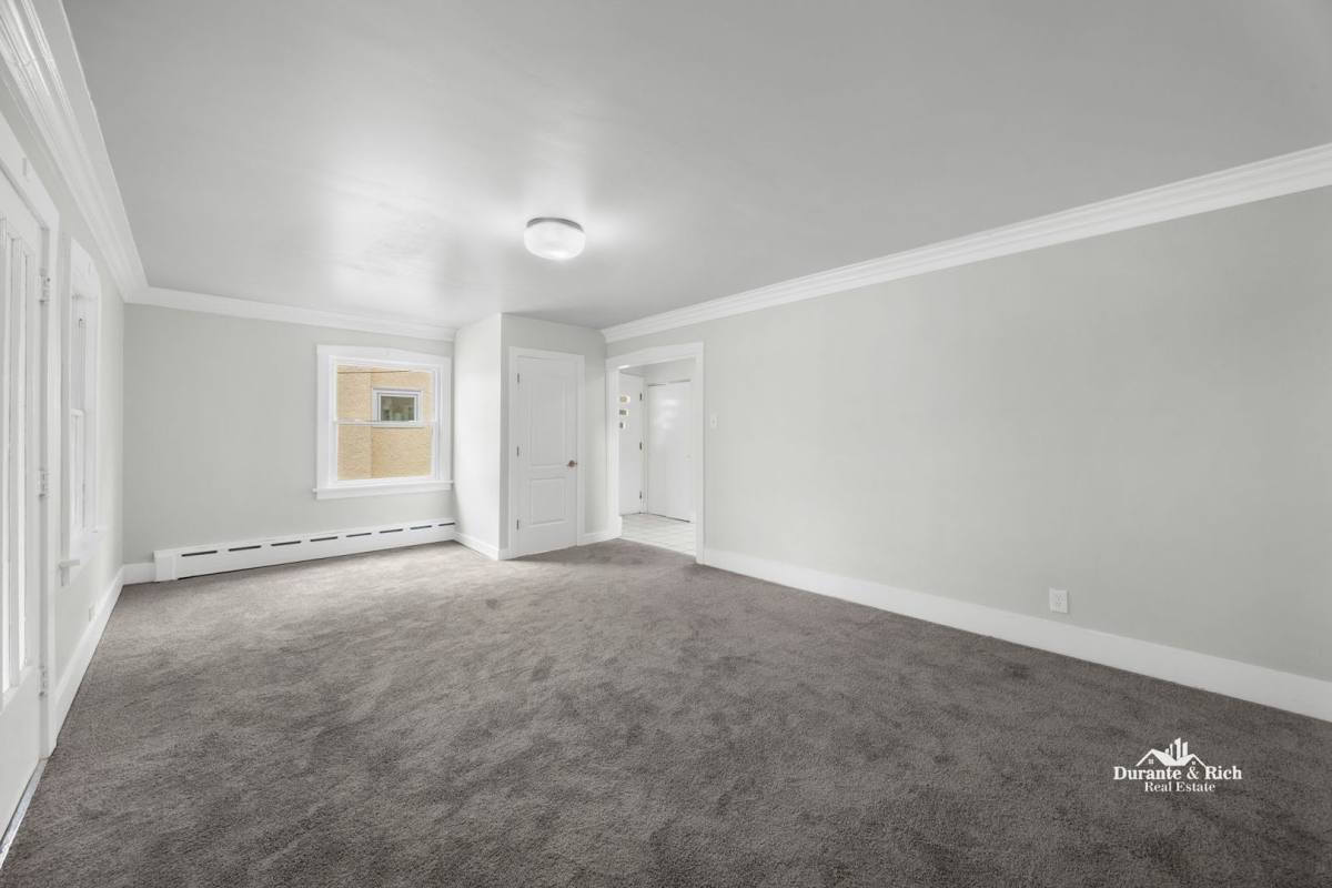 House for rent at 727 N Ridgeland Ave, Oak Park, IL 60302