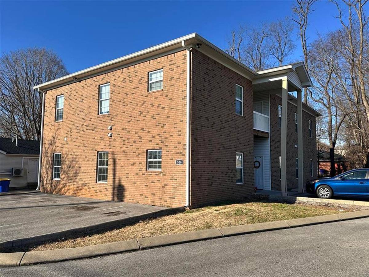 Apartment for rent at 526 Dennis Way, Bowling Green, KY 42101
