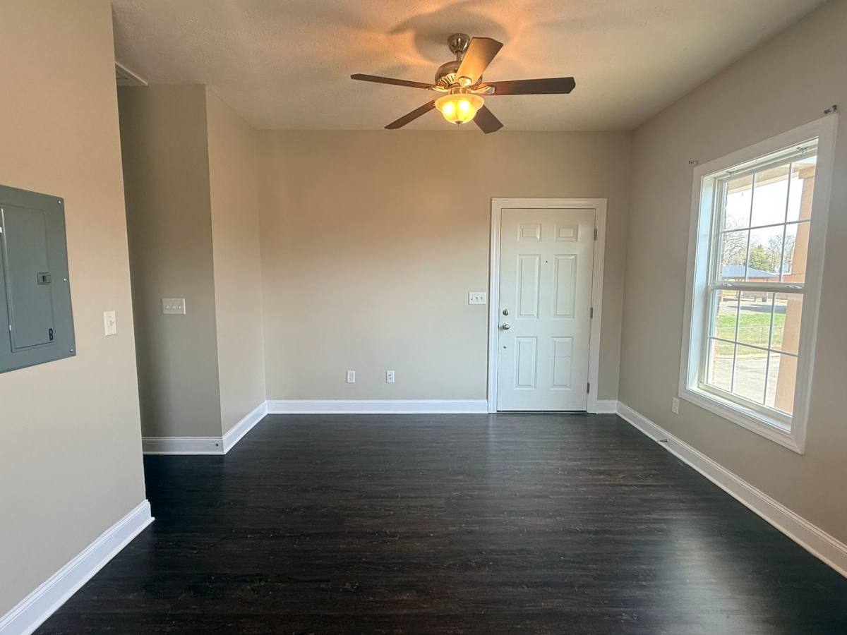 Apartment for rent at 526 Dennis Way, Bowling Green, KY 42101