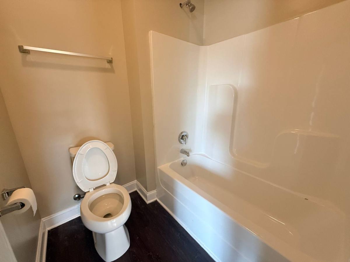 Apartment for rent at 526 Dennis Way, Bowling Green, KY 42101