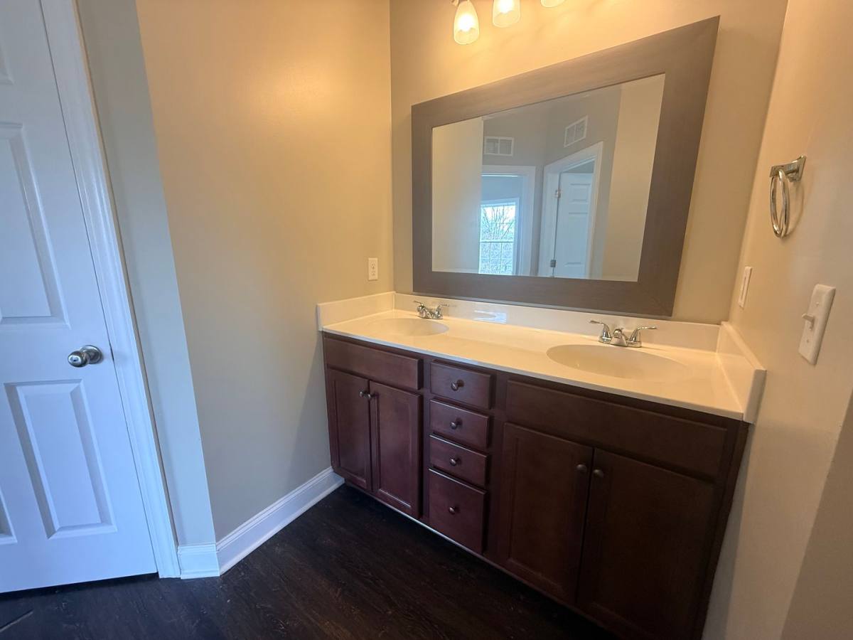 Apartment for rent at 526 Dennis Way, Bowling Green, KY 42101