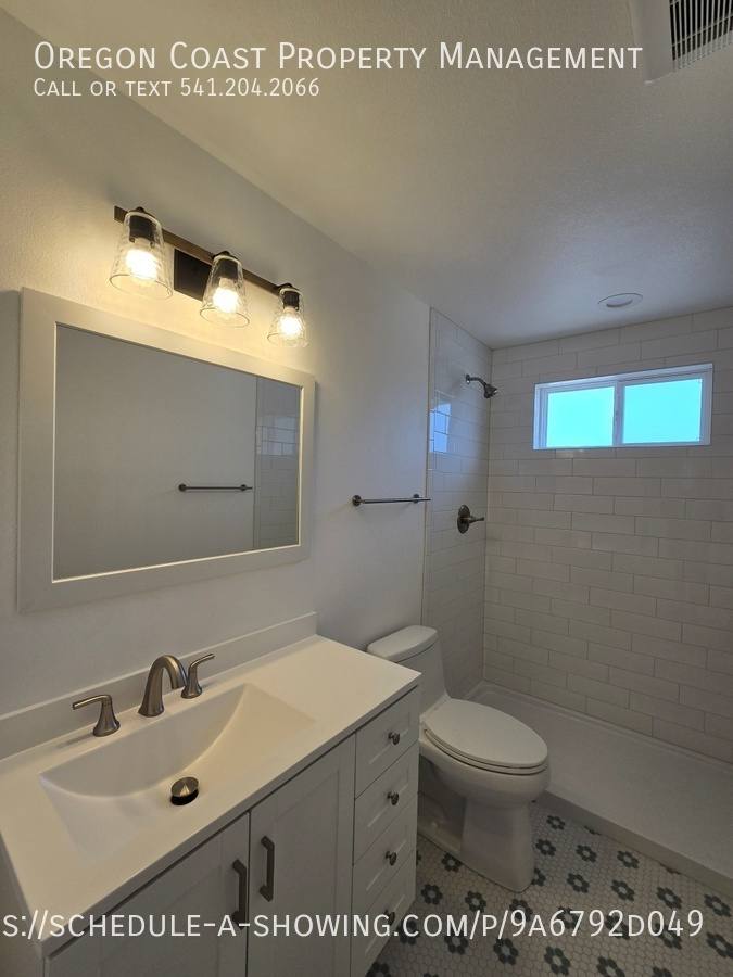 House for rent at 1531 NE 11th St, Lincoln City, OR 97367