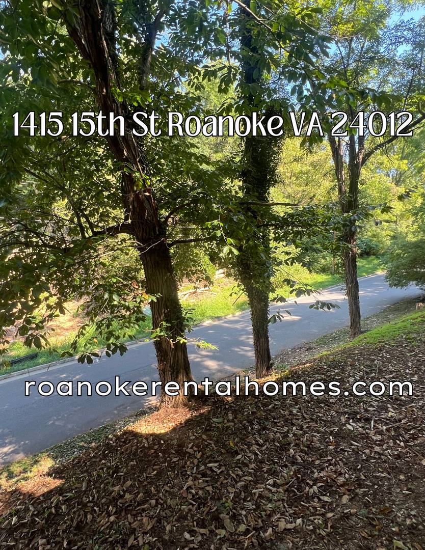 House for rent at 1415 15th St NE, Roanoke, VA 24012