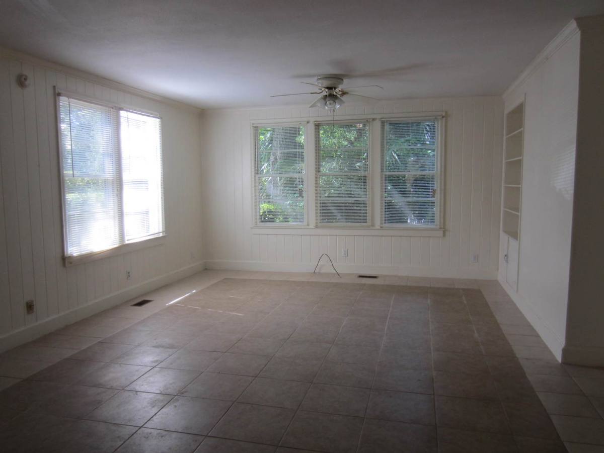 Apartment for rent at 114 High St, Valdosta, GA 31602