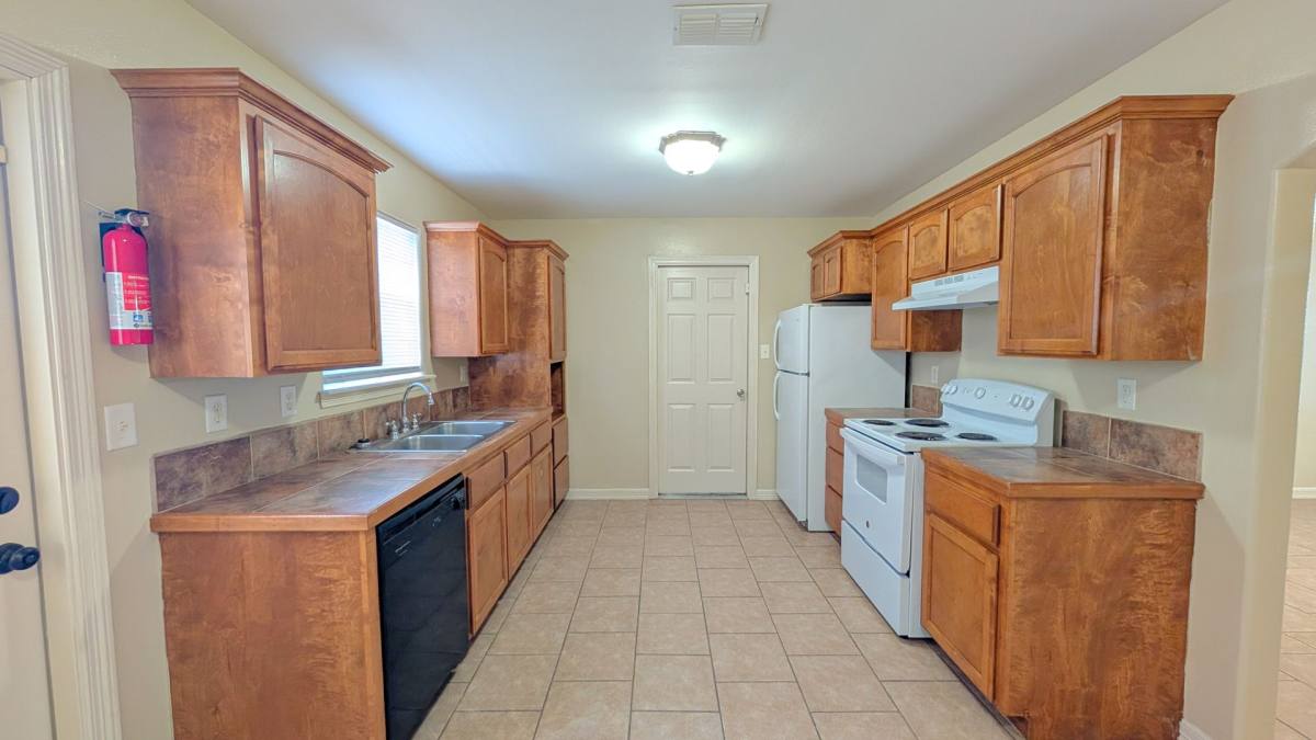 Apartment for rent at 22938 Monte Alto Court, Harlingen, TX 78550