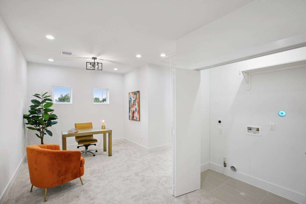 Apartment for rent at 6809 Conley St #6809A, Houston, TX 77021