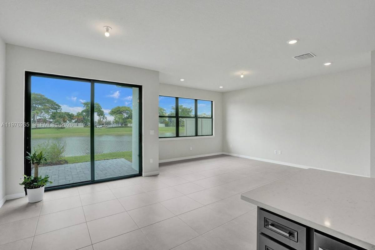 Townhouse for rent at 2202 S Appleton Circle, Fort Lauderdale, FL 33309