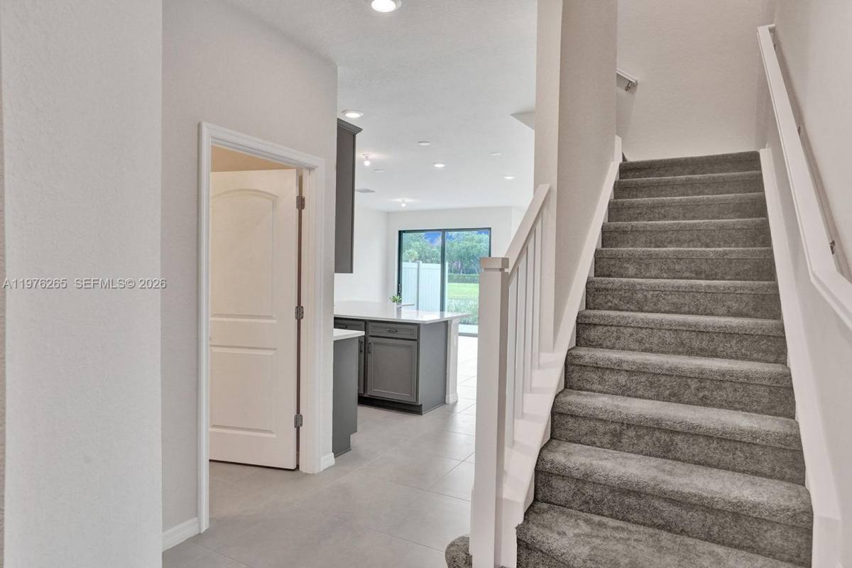 Townhouse for rent at 2202 S Appleton Circle, Fort Lauderdale, FL 33309
