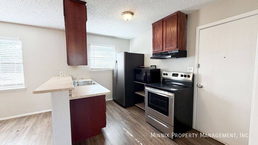 House for rent at 7408 Fir Ave Fs #1, Lubbock, TX 79404