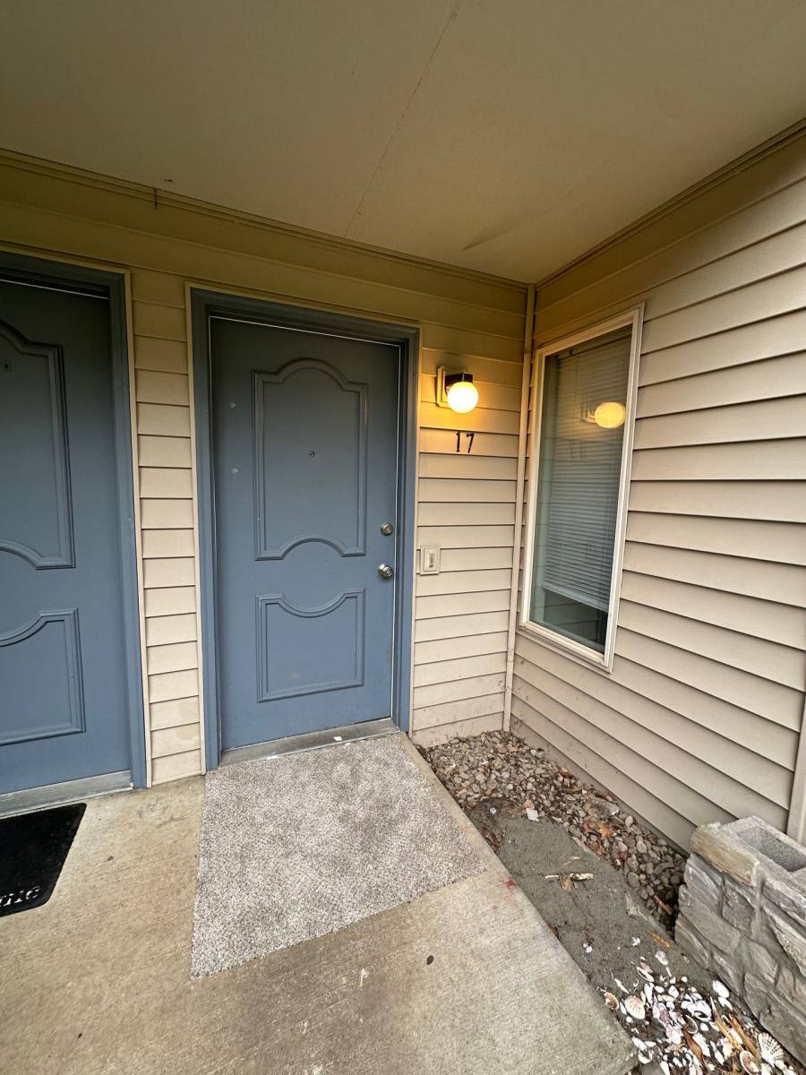 Townhouse for rent at 2311 SE Courtney Ave, Portland, OR 97267