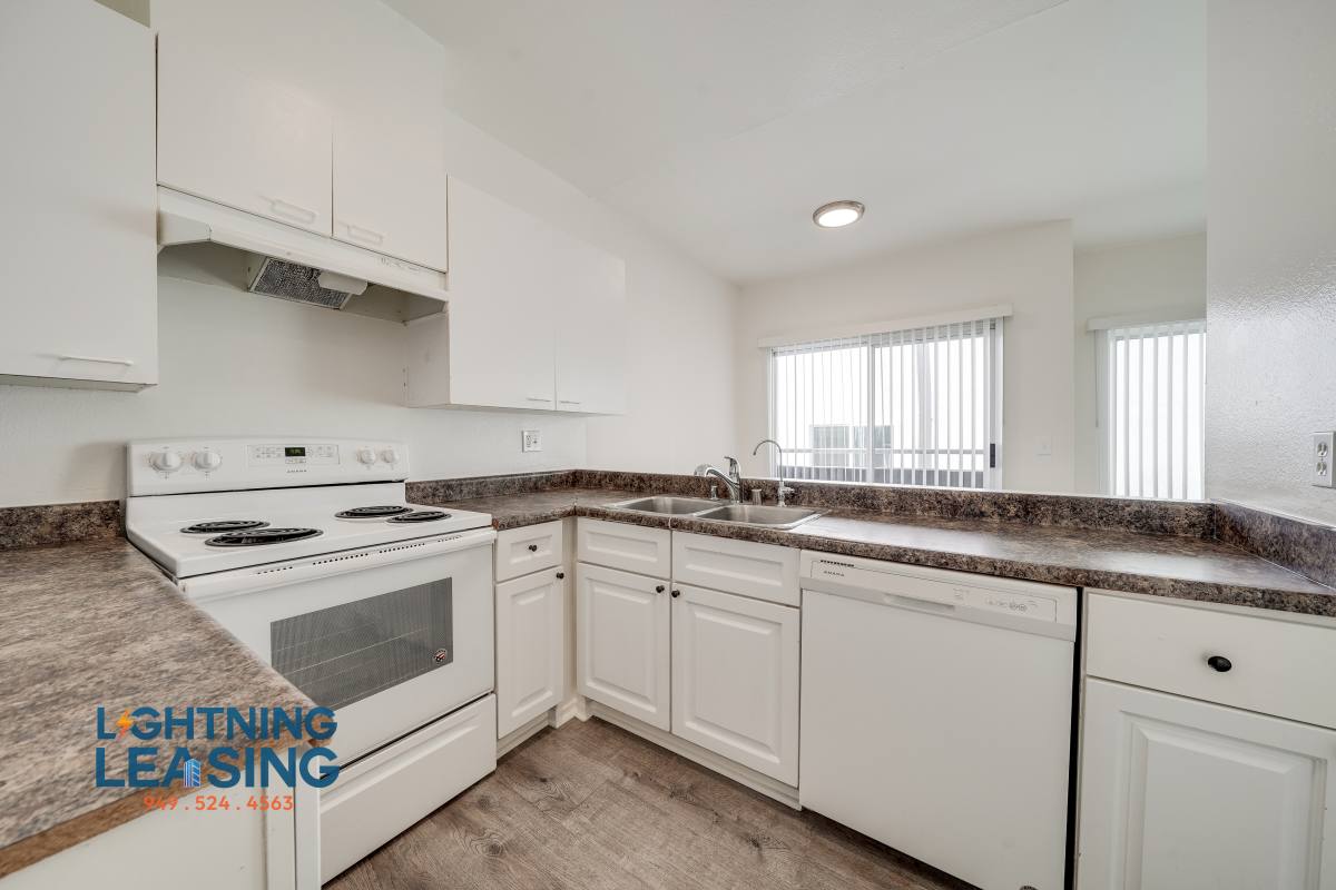 Apartment for rent at 10205 Samoa Ave #104, Tujunga, CA 91042