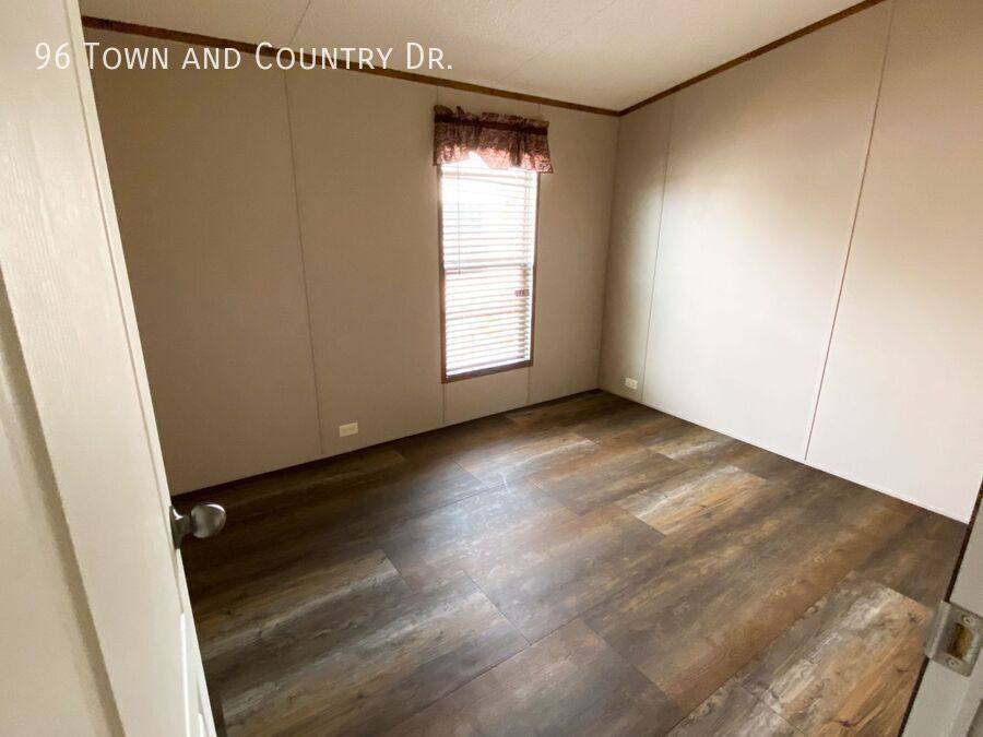 Apartment for rent at 96 Town & Country Dr, Wichita Falls, TX 76306