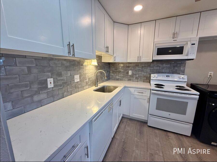 Apartment for rent at 7171 W 10th Ave #202, Denver, CO 80214