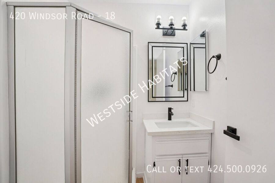Apartment for rent at 420 Windsor Rd, Glendale, CA 91204