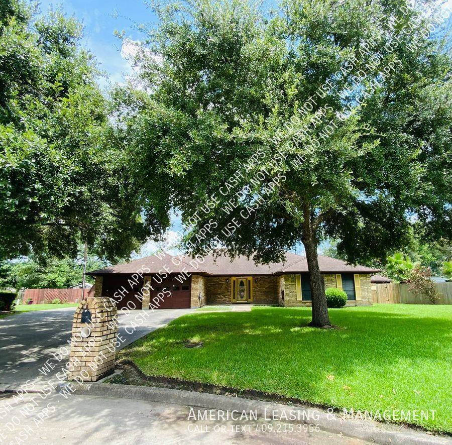 House for rent at 20 Pinewood, Orange, TX 77630