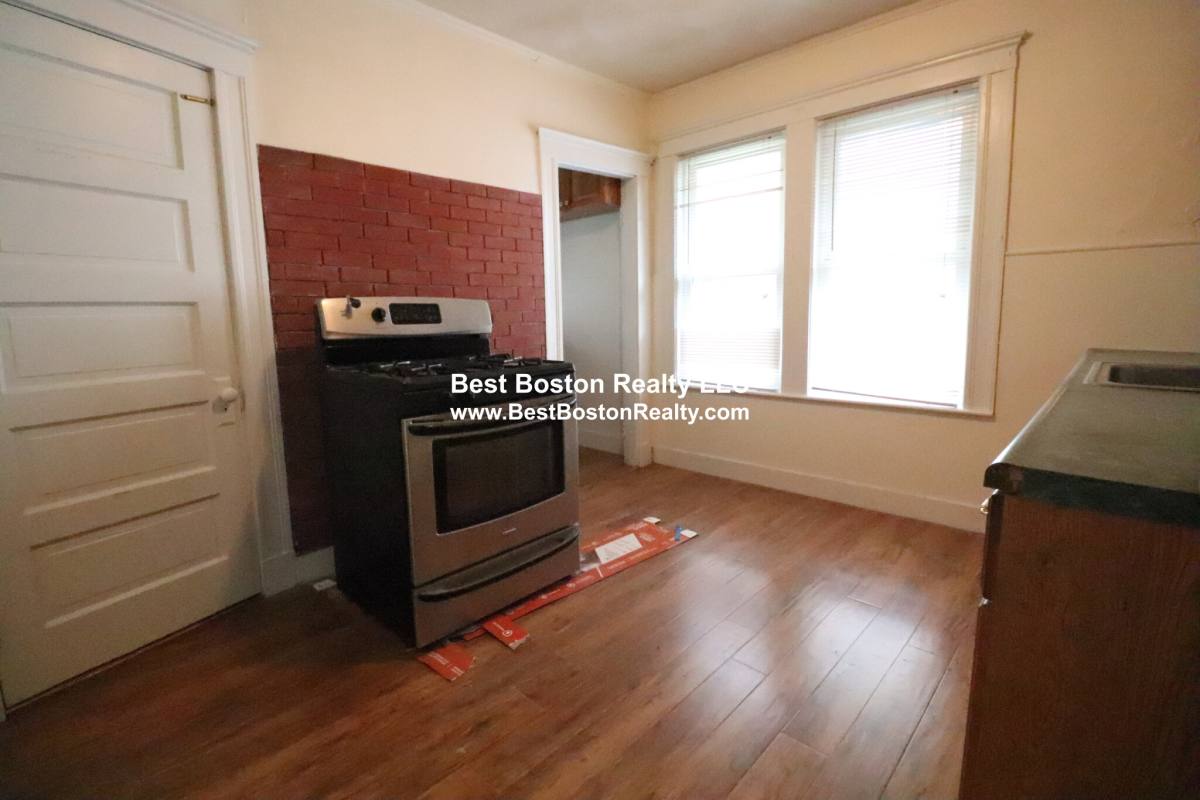 Apartment for rent at 268 Boston Ave #B, Medford, MA 02155