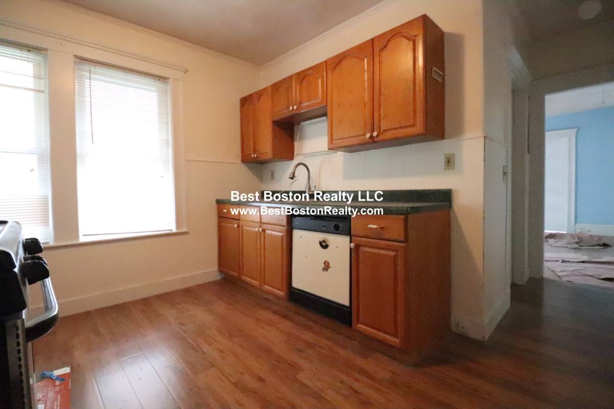 Apartment for rent at 268 Boston Ave #B, Medford, MA 02155