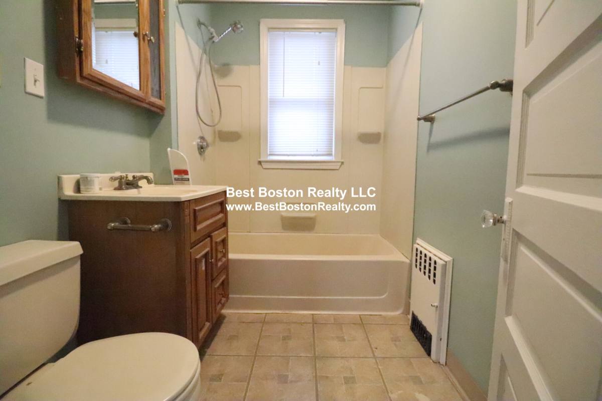 Apartment for rent at 268 Boston Ave #B, Medford, MA 02155