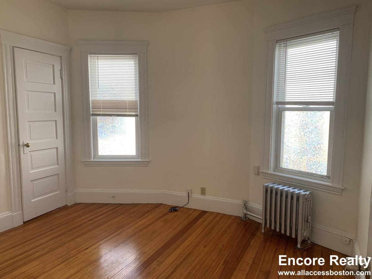 Apartment for rent at 52 Percival St #3, Dorchester, MA 02122