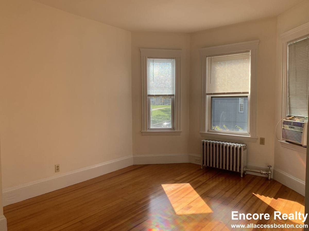 Apartment for rent at 52 Percival St #3, Dorchester, MA 02122