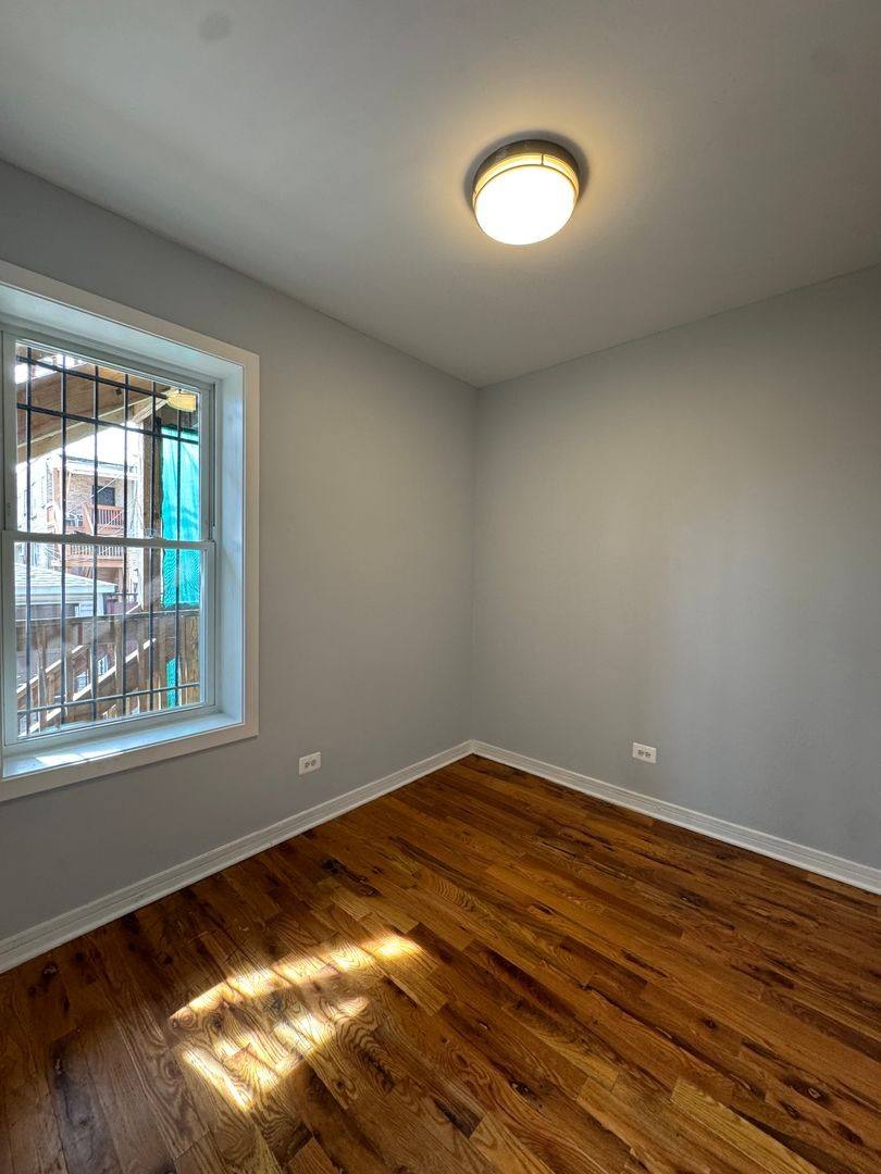 Apartment for rent at 1150 N Keeler Ave #1E, Chicago, IL 60651