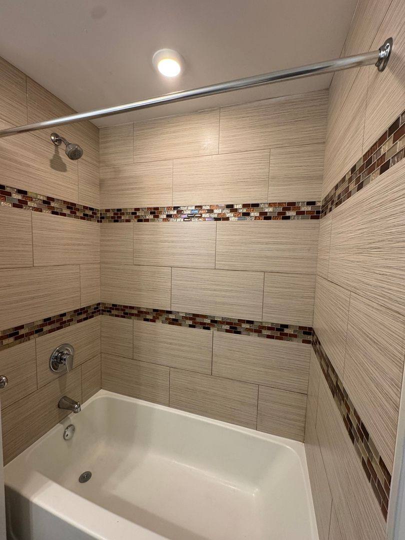 Apartment for rent at 1150 N Keeler Ave #1E, Chicago, IL 60651