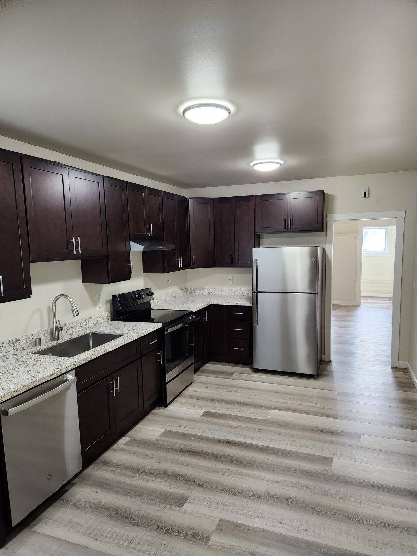 Apartment for rent at 242 16th St, Richmond, CA 94801