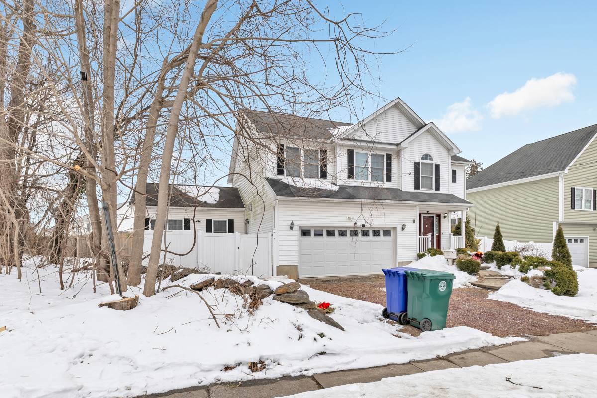 House for rent at 240 Highland Ave, Stratford, CT 06614