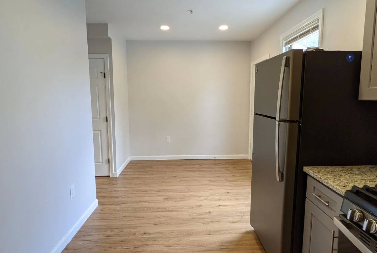 Townhouse for rent at 8 Lawton Place #7, Waltham, MA 02453