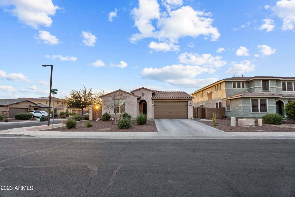 House for rent at 4052 S 185th Ave, Goodyear, AZ 85338