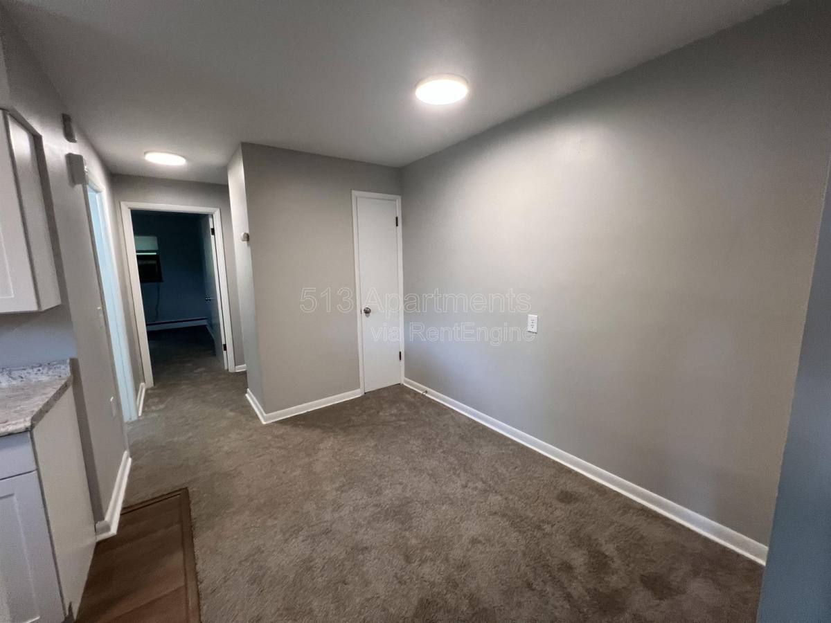 6306 Fairhurst Ave #3, Cincinnati, OH 45213