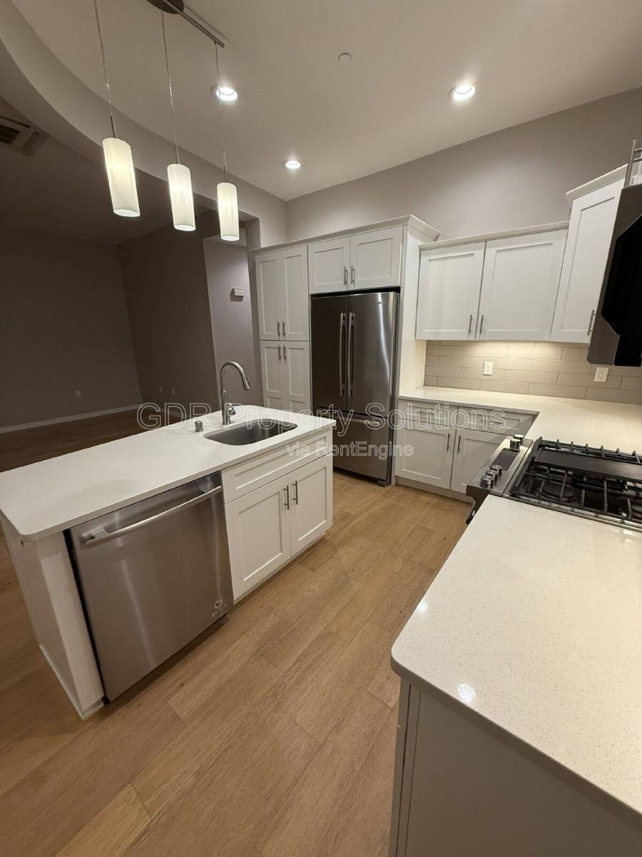 Apartment for rent at 3600 Central Ave SE, Albuquerque, NM 87108