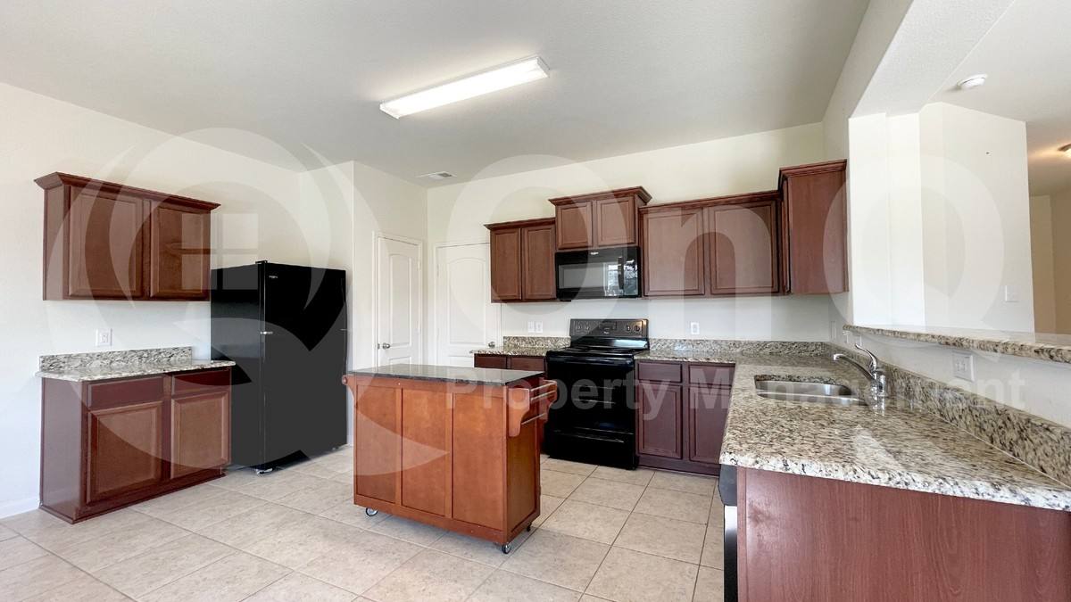 House for rent at 1623 White Mountain Way, Princeton, TX 75407