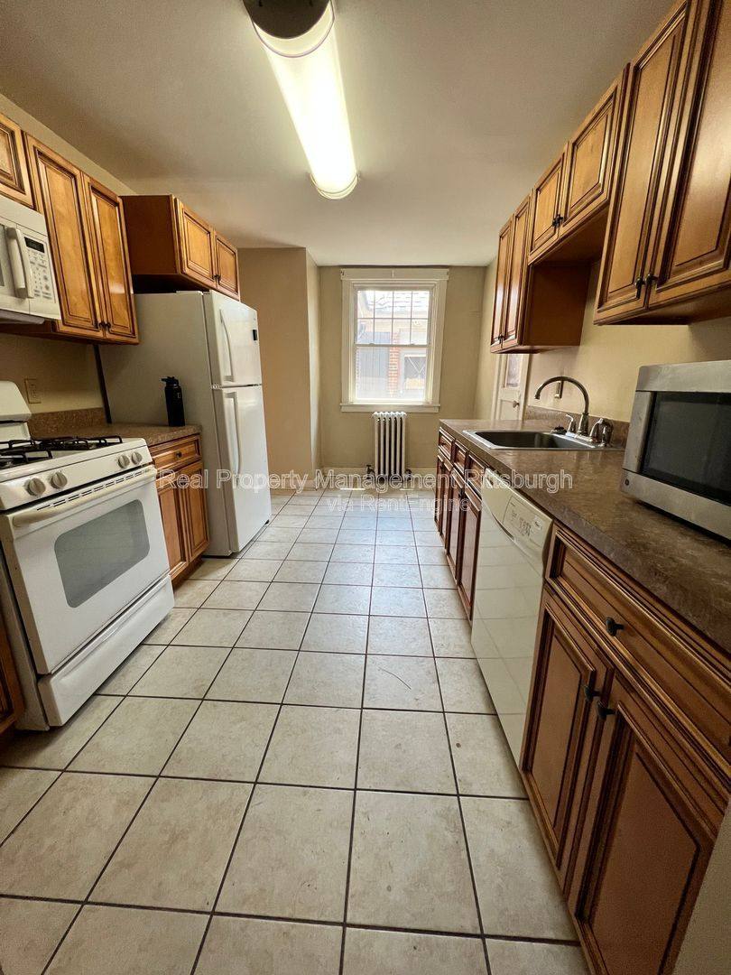 Apartment for rent at 5731 Phillips Ave #2, Pittsburgh, PA 15217
