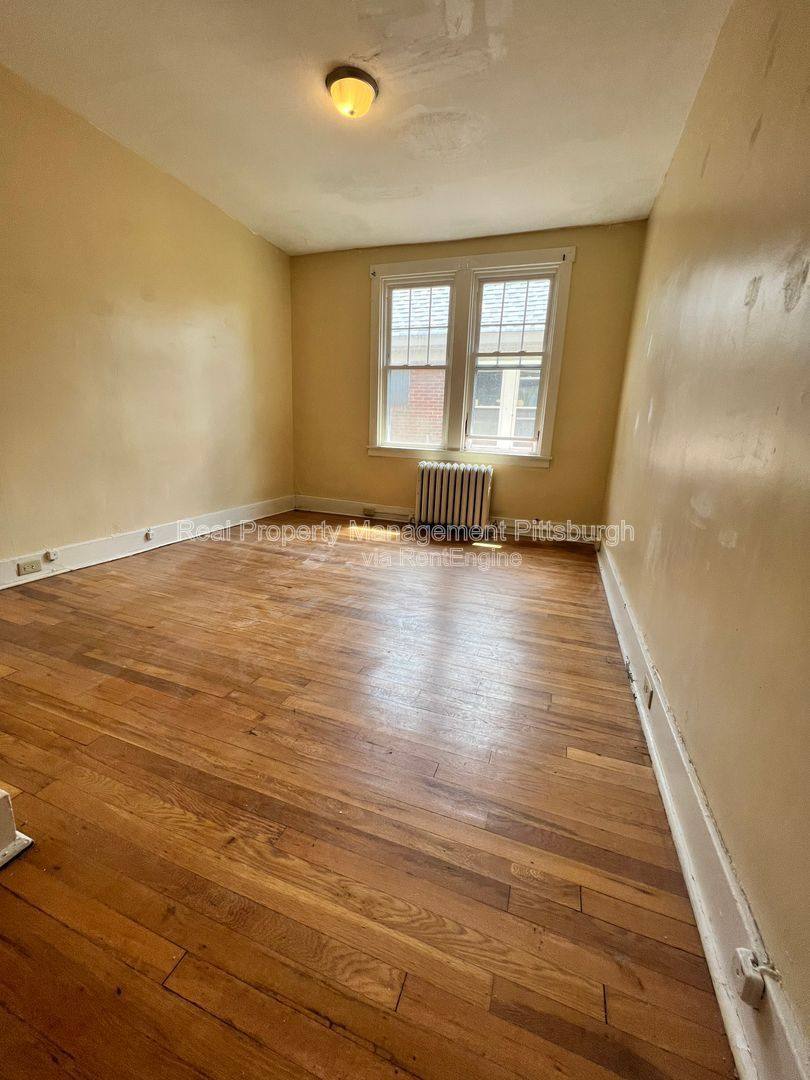 Apartment for rent at 5731 Phillips Ave #2, Pittsburgh, PA 15217