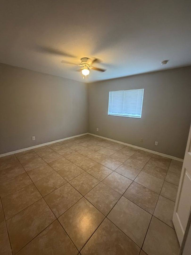 Apartment for rent at 930 Ainsworth St W, Lehigh Acres, FL 33974