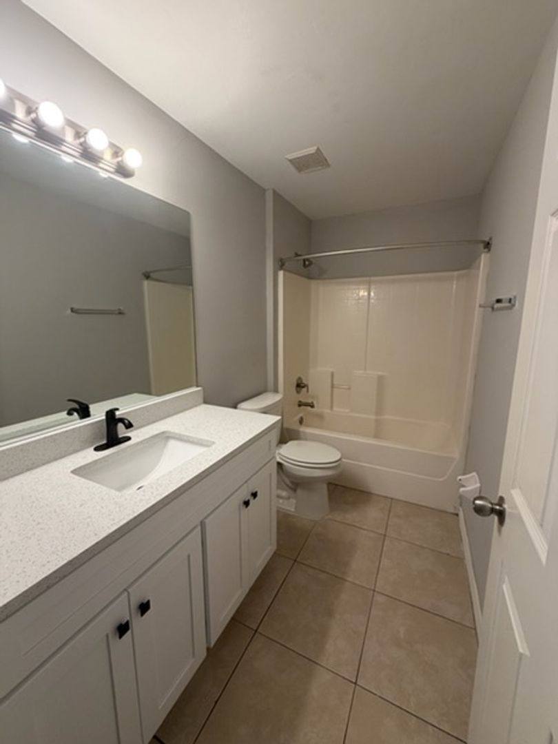 Apartment for rent at 930 Ainsworth St W, Lehigh Acres, FL 33974