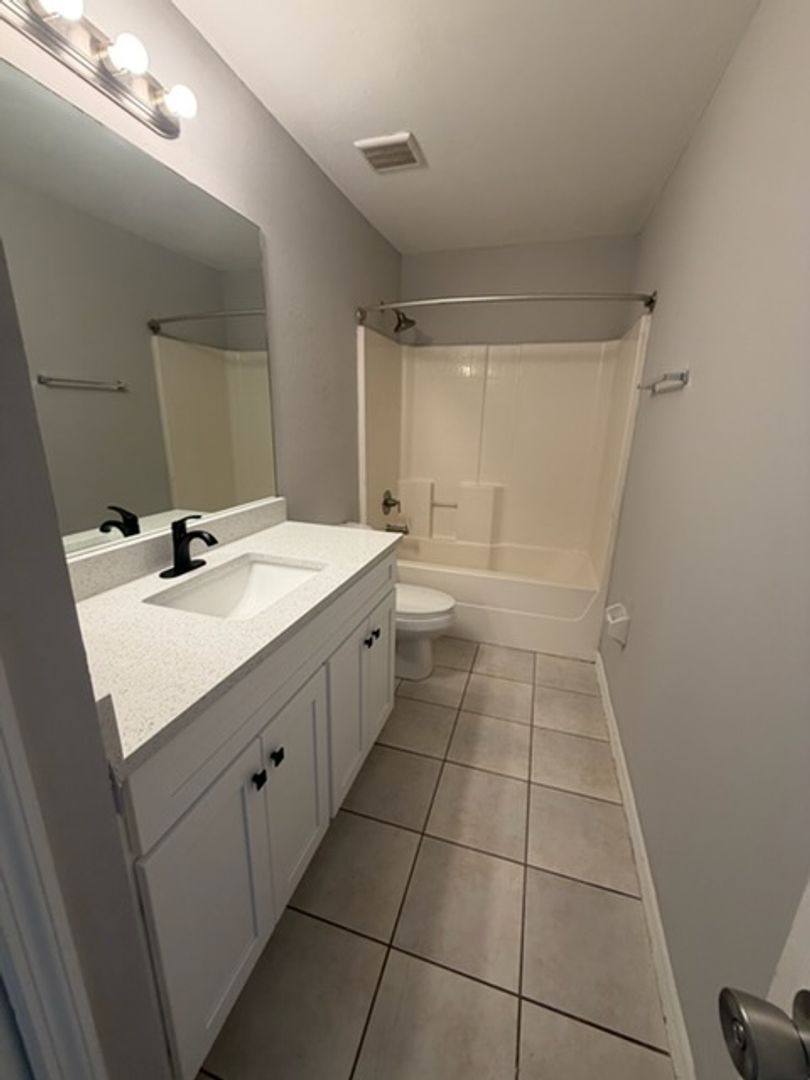 Apartment for rent at 930 Ainsworth St W, Lehigh Acres, FL 33974